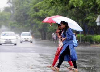ਫਿਰ ਬਦਲਿਆ ਮੌਸਮ ਦਾ ਮਿਜ਼ਾਜ : ਪੰਜਾਬ ‘ਚ ਅੱਜ ਭਾਰੀ ਬਾਰਿਸ਼ ਦੇ ਆਸਾਰ, ਤੇਜ਼ ਹਵਾਵਾਂ ਨਾਲ ਜਨਜੀਵਨ ਹੋਵੇਗਾ ਪ੍ਰਭਾਵਿਤ