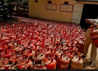 ਉੱਜਵਲਾ ਯੋਜਨਾ ਤਹਿਤ 75 ਲੱਖ ਹੋਰ ਔਰਤਾਂ ਨੂੰ ਮੁਫਤ ਮਿਲੇਗਾ LPG ਕੁਨੈਕਸ਼ਨ, ਪੜ੍ਹੋ ਪੂਰੀ ਖਬਰ