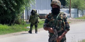 Breaking News : ਜੰਮੂ-ਕਸ਼ਮੀਰ ‘ਚ ਹਾਈਵੇ ਤੋਂ ਮਿਲਿਆ ਬੰਬ, ਭਾਰੀ ਸੁਰੱਖਿਆ ਬਲ ਤਾਇਨਾਤ