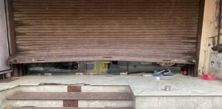 ਜਲੰਧਰ ‘ਚ ‘ਧੂਮ’ ਮੂਵੀ ਵਾਂਗ ਚੋਰੀ, SUV ਗੱਡੀ ‘ਤੇ ਆਏ ਚੋਰਾਂ ਨੇ 2 ਥਾਣਿਆਂ ਵਿਚਾਲੇ ਪੈਂਦੀਆਂ ਦੁਕਾਨਾਂ ਨੂੰ ਬਣਾਇਆ ਨਿਸ਼ਾਨਾ