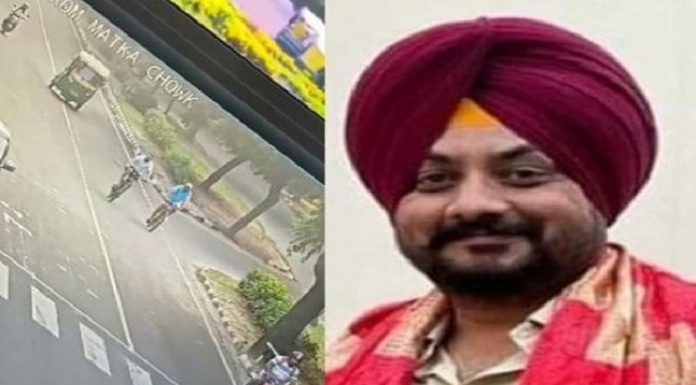 ਆਟੋ ਨੇ 2 ਸਾਈਕਲ ਸਵਾਰਾਂ ਨੂੰ ਮਾਰੀ ਭਿਆਨਕ ਟੱਕਰ, ਹਾਦਸੇ ‘ਚ ਮੋਹਾਲੀ ਦੇ ਡਾਕਟਰ ਦੀ ਮੌਤ