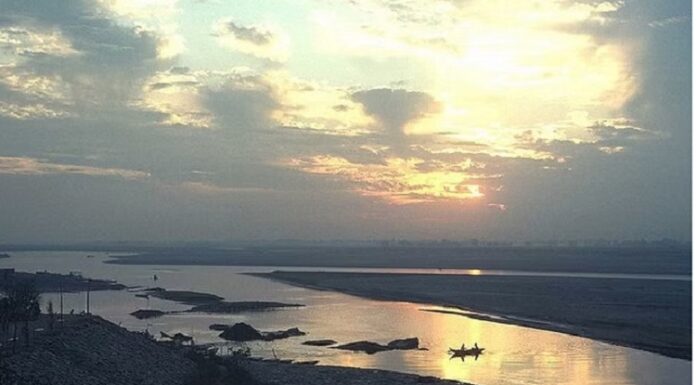 ਵੱਡੀ ਖਬਰ : 30 ਕਿਲੋਮੀਟਰ ਰਾਵੀ ਦਰਿਆ ਤੈਰ ਕੇ ਪਾਕਿਸਤਾਨ ਪੁੱਜੇ ਦੋ ਪੰਜਾਬੀ, 50 ਕਿੱਲੋ ਹੈਰੋਇਨ ਲੈ ਕੇ ਮੁੜੇ