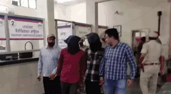 ਲੁਧਿਆਣਾ ਪੁਲਿਸ ਨੇ ਸੋਨਾ ਤਸਕਰ ਹਥਿਆਰਾਂ ਸਣੇ ਕੀਤੇ ਗ੍ਰਿਫਤਾਰ, ਵਟਸਐਪ ਰਾਹੀਂ ਕਰਦੇ ਸੀ ਡੀਲ