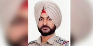 ਰੋਪੜ ਤੋਂ ਵੱਡੀ ਖਬਰ : ਹਨੀਟ੍ਰੈਪ ‘ਚ ਫਸਾਉਣ ਵਾਲੇ ਪੰਜਾਬ ਪੁਲਿਸ ਦੇ ਇੰਸਪੈਕਟਰ ਸਮੇਤ 6 ਖ਼ਿਲਾਫ ਹੋਈ FIR