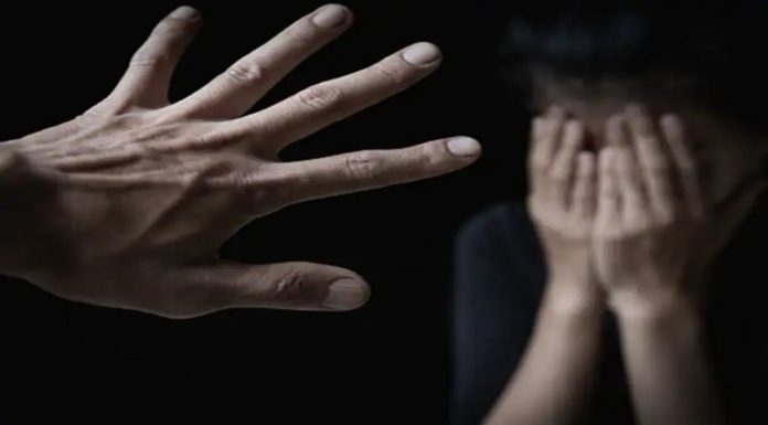 ਦੋਸਤ ਬਣ ਕੇ ਕੀਤਾ ਰੇਪ ਤੇ ਫਿਰ ਵੇਚ ਦਿੱਤਾ….ਨਾਬਾਲਾਗਾ ਨੇ ਪੁਲਿਸ ਨੂੰ ਸੁਣਾਈ ਰਾਂਗ ਨੰਬਰ ਤੋਂ ਰੇਪ ਤੱਕ ਦੀ ਕਹਾਣੀ, ਕਹਾਣੀ ਪੜ੍ਹ ਕੇ ਖੜ੍ਹੇ ਹੋ ਜਾਣਗੇ ਰੌਂਗਟੇ