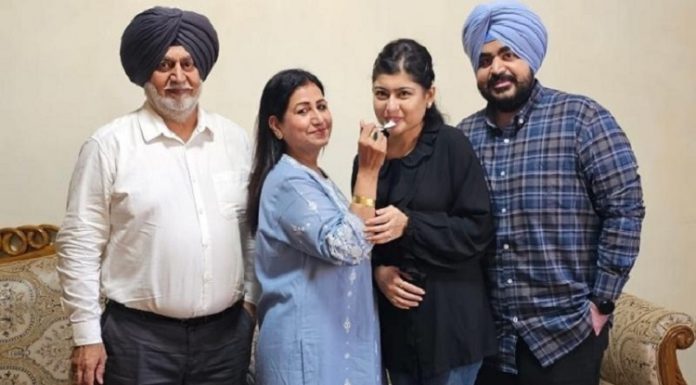 ਮੋਹਾਲੀ ਦੀ ਸ਼ੈਫਾਲਿਕਾ PCS (ਜੁਡੀਸ਼ੀਅਲ) ‘ਚ 5ਵਾਂ ਰੈਂਕ ਲੈ ਕੇ ਬਣੀ ਜੱਜ; ਮਾਪਿਆਂ ਦਾ ਨਾਮ ਕੀਤਾ ਰੌਸ਼ਨ