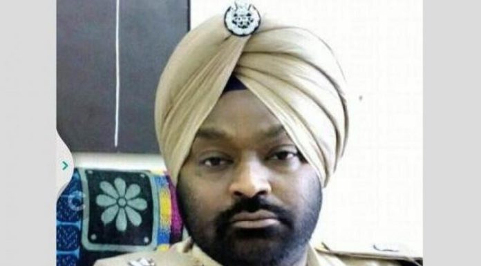 ਮਾਨਸਾ ਤੋਂ ਵੱਡੀ ਖਬਰ : ਜੇਲ ਸੁਪਰਡੈਂਟ ਅਰਵਿੰਦਰ ਭੱਟੀ ਮੁਅੱਤਲ; ਪੈਸੇ ਬਦਲੇ ਕੈਦੀਆਂ ਨੂੰ ਸਹੂਲਤਾਂ ਦੇਣ ਦੇ ਲੱਗੇ ਇਲਜ਼ਾਮ