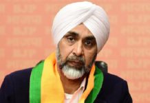 ਮਨਪ੍ਰੀਤ ਬਾਦਲ ਵਿਜੀਲੈਂਸ ਦੀ ਗ੍ਰਿਫ਼ਤ ਤੋਂ 8 ਦਿਨਾਂ ਬਾਅਦ ਵੀ ਬਾਹਰ, ਭਾਲ ਲਈ ਛਾਪੇਮਾਰੀ ਜਾਰੀ