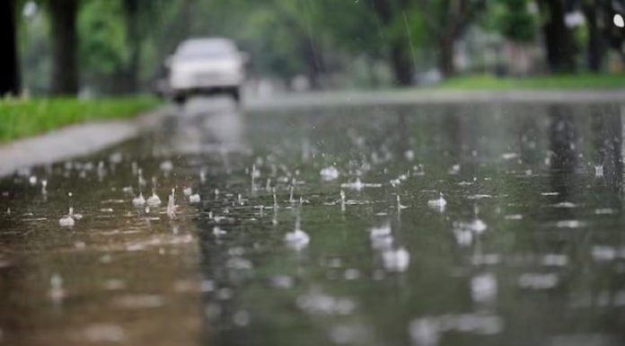 ਪੰਜਾਬ ਦੇ 8 ਜ਼ਿਲਿਆਂ ‘ਚ ਮੀਂਹ ਦਾ ਯੈਲੋ ਅਲਰਟ : ਸ਼ਨੀਵਾਰ ਤੋਂ ਪੈ ਰਹੇ ਮੀਂਹ ਕਾਰਨ ਘਟਿਆ ਤਾਪਮਾਨ