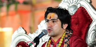 ਈਸਾਈ ਭਾਈਚਾਰੇ ‘ਤੇ ਬਾਗੇਸ਼ਵਰ ਬਾਬਾ ਦਾ ਵਿਵਾਦਿਤ ਬਿਆਨ : ਕਿਹਾ – ਵਿਦੇਸ਼ੀ ਤਾਕਤਾਂ ਨੂੰ ਗੁਰਦੁਆਰਿਆਂ ਤੇ ਮੰਦਿਰਾਂ ‘ਤੇ ਕਬਜ਼ੇ ਨਹੀਂ ਕਰਨ ਦੇਵਾਂਗੇ