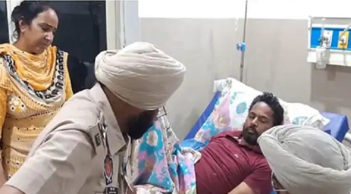 ਬਟਾਲਾ : ਲੁਟੇਰਿਆਂ ਨੇ ਹਸਪਤਾਲ ‘ਚ ਵੜ ਕੇ ਮਰੀਜ਼ਾਂ ਸਾਹਮਣੇ ਡਾਕਟਰ ਨੂੰ ਮਾਰੀ ਗੋਲ਼ੀ, ਜਾਂਦੇ ਹੋਏ ਡਾਕਟਰ ਦਾ ਪਿਸਤੌਲ ਵੀ ਲੈ ਗਏ