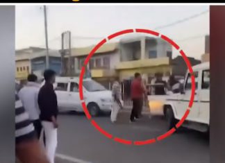 65 ਲੱਖ ਦੀ ਵਸੂਲੀ ਕਰਨ ਆਏ ਗੈਂਗਸਟਰਾਂ ਨੂੰ ਪੁਲਿਸ ਨੇ ਫਿਲਮੀ ਸਟਾਈਲ ‘ਚ ਸੜਕ ਵਿਚਾਲੇ ਘੇਰਿਆ, ਵੇਖੋ ਪੂਰੀ ਵੀਡੀਓ