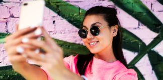 ਆਹ ਦੇਖ ਲਓ ਹਾਲ : ਮਾਂ ਲੈਂਦੀ ਰਹੀ ਸੈਲਫੀਆਂ ਤੇ 3 ਸਾਲਾ ਮਾਸੂਮ ਪੂਲ ‘ਚ ਡੁੱਬਿਆ