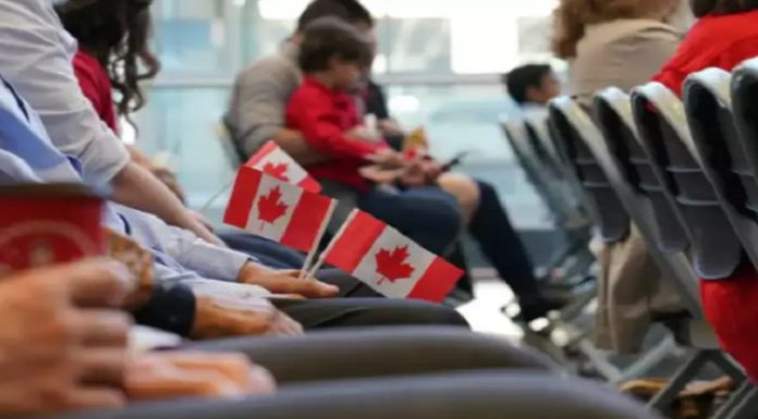 ਕੈਨੇਡਾ ਦੇ ਲੋਕਾਂ ਲਈ ਭਾਰਤ ਸਰਕਾਰ ਨੇ ਮੁੜ ਸ਼ੁਰੂ ਕੀਤੀ ਵੀਜ਼ਾ ਸਰਵਿਸ, ਪਹਿਲਾਂ ਇਨ੍ਹਾਂ ਨੂੰ ਮਿਲੇਗਾ ਮੌਕਾ