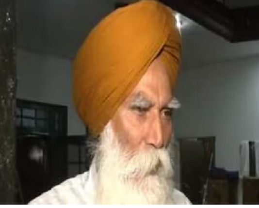 ਵਾਰਿਸ ਪੰਜਾਬ ਦੇ ਮੁਖੀ ਅੰਮ੍ਰਿਤਪਾਲ ਸਿੰਘ ਦੇ ਪਿਤਾ ਤਰਸੇਮ ਸਿੰਘ ਨੂੰ ਅੰਮ੍ਰਿਤਸਰ ਏਅਰਪੋਰਟ ‘ਤੇ ਰੋਕਿਆ