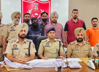 ਪਟਿਆਲਾ : ਧੀ ਨਾਲ ਅਸ਼ਲੀਲ ਹਰਕਤ ਕਰਨ ਵਾਲੇ ਦਾ ਪਿਓ ਨੇ ਕੀਤਾ ਕਤਲ, ਲਾਸ਼ ਮੋਢੇ ‘ਤੇ ਰੱਖ ਕੇ ਸੜਕ ‘ਤੇ ਸੁੱਟੀ