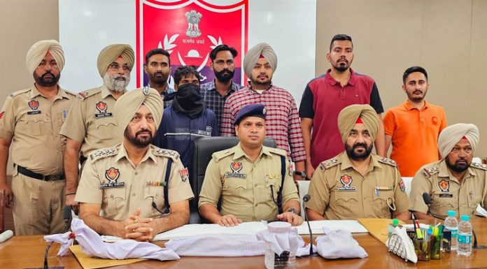 ਪਟਿਆਲਾ : ਧੀ ਨਾਲ ਅਸ਼ਲੀਲ ਹਰਕਤ ਕਰਨ ਵਾਲੇ ਦਾ ਪਿਓ ਨੇ ਕੀਤਾ ਕਤਲ, ਲਾਸ਼ ਮੋਢੇ ‘ਤੇ ਰੱਖ ਕੇ ਸੜਕ ‘ਤੇ ਸੁੱਟੀ