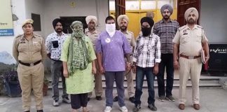 ਆਖਰ ਬੰਟੀ ਔਰ ਬਬਲੀ ਦੀ ਜੋੜੀ ਆ ਹੀ ਗਈ ਪੁਲਿਸ ਅੜਿੱਕੇ, ਫਿਜੀਓਥਰੈਪੀ ਦੇ ਬਹਾਨੇ ਘਰਾਂ ਨੂੰ ਲੁੱਟਦੇ ਸੀ ਪਤੀ ਪਤਨੀ