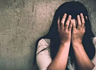 ਅੰਮ੍ਰਿਤਸਰ : ਨਾਲ ਨਾ ਗਈ ਤਾਂ ਕੁਝ ਕਰ ਲਵਾਂਗਾ, ਹੋਟਲ ‘ਚ ਲਿਜਾ ਕੇ ਨੌਜਵਾਨ ਨੇ ਨਾਬਾਲਗਾ ਨਾਲ ਕੀਤਾ ਚਾਰ ਵਾਰ ਜਬਰ ਜਨਾਹ