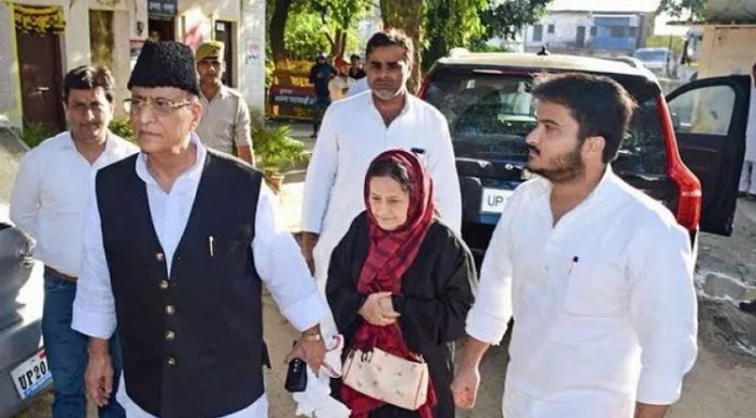 ਫਰਜ਼ੀ ਜਨਮ ਪ੍ਰਮਾਣ ਪੱਤਰ ਮਾਮਲਾ : ਸਮਾਜਵਾਦੀ ਪਾਰਟੀ ਦੇ ਆਗੂ ਆਜ਼ਮ ਖ਼ਾਨ, ਪਤਨੀ ਅਤੇ ਪੁੱਤਰ ਨੂੰ 7-7 ਸਾਲ ਦੀ ਹੋਈ ਕੈਦ