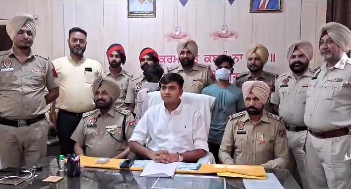 ਲੁਧਿਆਣਾ : ਜ਼ਮਾਨਤ ‘ਤੇ ਆਏ ਚੋਰਾਂ ਨੇ 50 ਹੋਰ ਮੋਟਰਸਾਈਕਲ ਕੀਤੇ ਚੋਰੀ; ਨੰਬਰ-ਪਲੇਟਾਂ ਬਦਲ ਕੇ ਵੇਚਣ ਜਾਂਦੇ ਗ੍ਰਿਫਤਾਰ