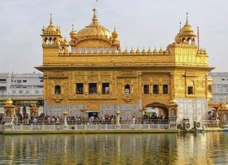 ਵੱਡੀ ਖਬਰ : ਦਰਬਾਰ ਸਾਹਿਬ ‘ਚ ਸ੍ਰੀ ਗੁਰੂ ਗ੍ਰੰਥ ਸਾਹਿਬ ਜੀ ਦੀ ਹਜ਼ੂਰੀ ‘ਚ ਪਰਫਿਊਮ ਛਿੜਕਣ ‘ਤੇ ਲੱਗੀ ਰੋਕ