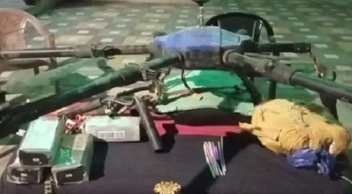 BSF ਨੇ ਕੌਮਾਂਤਰੀ ਸਰਹੱਦ ਨੇੜਿਓਂ ਪਾਕਿਸਤਾਨੀ ਡਰੋਨ ਨਾਲ ਬੰਨ੍ਹਿਆ 42 ਕਰੋੜ ਦਾ ਨਸ਼ਾ ਕੀਤਾ ਬਰਾਮਦ