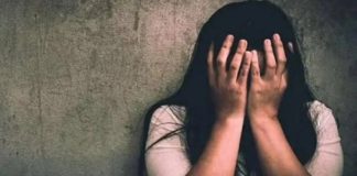 ਪੁਲਿਸ ਮੁਲਾਜ਼ਮ ਪਤੀ ਦੀ ਸ਼ਰਮਨਾਕ ਕਰਤੂੂਤ : ਪਤਨੀ ਦੀਆਂ ਨਿੱਜੀ ਤਸਵੀਰਾਂ ਇੰਸਟਾ ‘ਤੇ ਕੀਤੀਆਂ ਅਪਲੋਡ, ਹੇਠਾਂ ਲਿਖਿਆ…