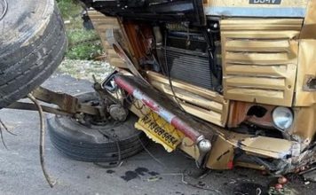 ਜੰਮੂ-ਸ਼੍ਰੀਨਗਰ ਹਾਈਵੇ ‘ਤੇ ਸੇਬਾਂ ਨਾਲ ਭਰਿਆ ਟਰੱਕ ਸੰਤੁਲਨ ਗੁਆ ਕੇ 80 ਫੁੱਟ ਡੂੰਘੀ ਖੱਡ ‘ਚ ਡਿੱਗਾ; 4 ਲੋਕਾਂ ਦੀ ਮੌਤ