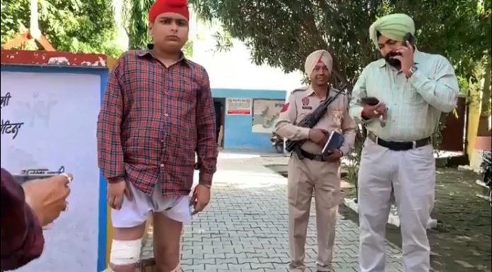 ਸਕੂਲਾਂ ਤੱਕ ਪਸਾਰੇ ਬਦਮਾਸ਼ੀ ਨੇ ਪੈਰ, ਮਾਮੂਲੀ ਤਕਰਾਰ ਪਿੱਛੋਂ ਸਰਕਾਰੀ ਸਕੂਲ ਦੇ ਮੁੰਡੇ ਨੇ ਮਾਰੀਆਂ ਗੋਲ਼ੀਆਂ
