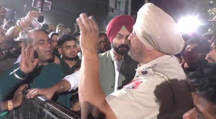 ਲੁਧਿਆਣਾ : ਮੈਚ ਸ਼ੁਰੂ ਹੋਣ ਤੋਂ ਪਹਿਲਾਂ ਪੁਲਿਸ ਨੇ ਰੱਦ ਕਰਵਾਇਆ ਕ੍ਰਿਕਟ ਟੂਰਨਾਮੈਂਟ, ਨੌਜਵਾਨਾਂ ਨੇ ਕੀਤਾ ਹੰਗਾਮਾ