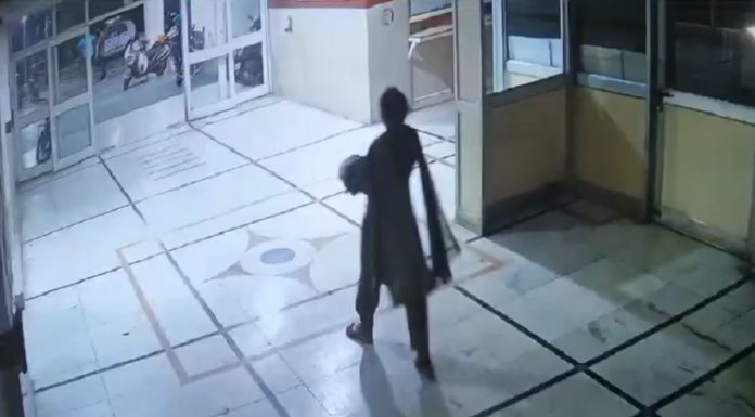 ਅੰਮ੍ਰਿਤਸਰ ਦੇ ਸਰਕਾਰੀ ਹਸਪਤਾਲ ‘ਚੋਂ ਨਵਜੰਮਿਆ ਬੱਚਾ ਚੋਰੀ, CCTV ‘ਚ ਕੈਦ ਹੋਈ ਬੱਚਾ ਲਿਜਾਂਦੀ ਔਰਤ