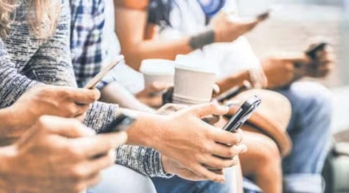 ਚੰਡੀਗੜ੍ਹ : ਸਕੂਲ ਵਿਦਿਆਰਥਣਾਂ ਦੀਆਂ ਇਤਰਾਜ਼ਯੋਗ ਤਸਵੀਰਾਂ ਵਾਇਰਲ ਕਰਨ ਵਾਲਾ ਨਿਕਲਿਆ 13 ਸਾਲ ਦਾ ਵਿਦਿਆਰਥੀ