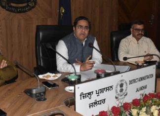 ਪਰਾਲੀ ਨੂੰ ਸਾੜਨ ਤੋਂ ਰੋਕਿਆ ਜਾਵੇ ਨਹੀਂ ਤਾਂ ਅਧਿਕਾਰੀ ਸਖ਼ਤ ਕਾਰਵਾਈ ਲਈ ਤਿਆਰ ਰਹਿਣ – ਡਿਪਟੀ ਕਮਿਸ਼ਨਰ