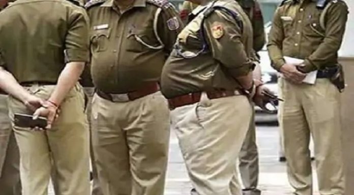 ਲੁਧਿਆਣਾ : ਕਾਰ ਸਵਾਰ ਨੌਜਵਾਨ ਨੂੰ ਨਾਕੇ ‘ਤੇ ਚੈਕਿੰਗ ਲਈ ਰੋਕਿਆ ਤਾਂ ਪੁਲਿਸ ਵਾਲਿਆਂ ਦੀ ਕੀਤੀ ਕੁੱਟਮਾਰ; ਕੱਢੀਆਂ ਗਾਲ੍ਹਾਂ