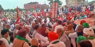 ਅੱਜ ਕਿਸਾਨ ਰਾਜਪਾਲ ਨੂੰ ਸੌਂਪਣਗੇ ਮੰਗ ਪੱਤਰ, ਵੱਡੀ ਗਿਣਤੀ ‘ਚ ਪੁਲਿਸ ਬਲ ਤਾਇਨਾਤ