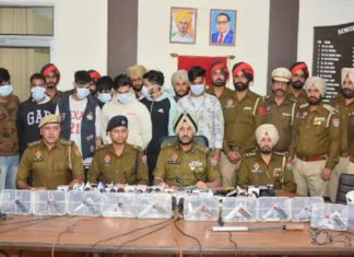 MP ਤੋਂ ਪੰਜਾਬ ਲਿਆ ਕੇ ਹਥਿਆਰ ਸਪਲਾਈ ਕਰਨ ਵਾਲਾ ਸਾਥੀਆਂ ਸਣੇ ਕਾਬੂ, ਗੈਂਗਸਟਰ ਭਗਵਾਨਪੁਰੀਆ ਦੇ ਇਸ਼ਾਰੇ ‘ਤੇ ਕਰਦਾ ਸੀ ਕੰਮ