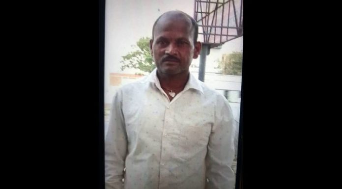 ਖੰਨਾ : ਕਰਵਾਚੌਥ ਵਾਲੇ ਦਿਨ ਉਜੜਿਆ ਪਤਨੀ ਦਾ ਸੁਹਾਗ, ਪੌੜੀ ‘ਤੇ ਚੜ੍ਹਦਿਆਂ ਪੈਰ ਫਿਸਲਣ ਨਾਲ ਡਿਗਿਆ, ਮੌਤ