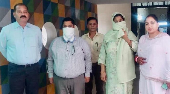 ਬ੍ਰੇਕਿੰਗ : ਕੈਮਿਸਟ ਤੋਂ 15 ਹਜ਼ਾਰ ਰੁਪਏ ਦੀ ਰਿਸ਼ਵਤ ਲੈਂਦੇ SMO ਤੇ BAMS ਡਾਕਟਰ ਗ੍ਰਿਫਤਾਰ