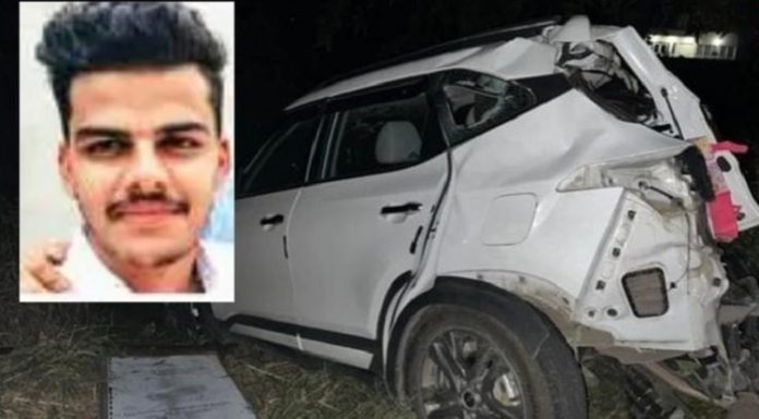 ਤੇਜ਼ ਰਫ਼ਤਾਰ ਟਰੱਕ ਨੇ ਕਾਰ ਨੂੰ ਮਾਰੀ ਟੱਕਰ; ਧੜ ਨਾਲੋਂ ਵੱਖ ਹੋਇਆ ਮਾਪਿਆਂ ਦੇ ਇਕਲੌਤੇ MBBS ਕਰ ਰਹੇ ਪੁੱਤ ਦਾ ਸਿਰ