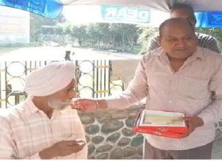 4 ਘੰਟੇ ‘ਚ ਬਜ਼ੁਰਗ ਬਣਿਆ ਕਰੋੜਪਤੀ, ਖਰੀਦੀ ਲਾਟਰੀ ‘ਚੋਂ ਉਸੇ ਦਿਨ ਨਿਕਲਿਆ ਢਾਈ ਕਰੋੜ ਦਾ ਇਨਾਮ