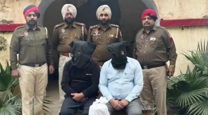 ਮਾਲੇਰਕੋਟਲਾ ‘ਚ ਪਿਓ-ਪੁੱਤ ਅਫੀਮ ਸਮੇਤ ਗ੍ਰਿਫਤਾਰ; ਬਾਹਰੀ ਸੂਬਿਆਂ ਤੋਂ ਲਿਆ ਕੇ ਪੰਜਾਬ ‘ਚ ਕਰਦੇ ਸਨ ਸਪਲਾਈ