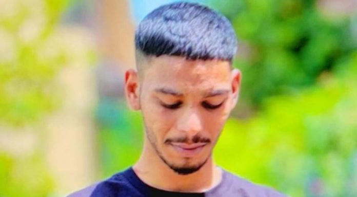 ਖਰੜ : 23 ਸਾਲ ਦੇ ਨੌਜਵਾਨ ਨੇ ਭੇਤਭਰੀ ਹਾਲਤ ‘ਚ PG ‘ਚ ਦਿੱਤੀ ਜਾਨ; ਕਾਫੀ ਸਮੇਂ ਤੋਂ ਬੇਰੁਜ਼ਗਾਰ ਸੀ ਰਿਆਜ਼