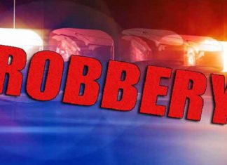 ਲੁਧਿਆਣਾ ‘ਚ ਬੈਟਰੀ ਕੰਪਨੀ ਦੇ ਕਰਮਚਾਰੀ ਦੀਆਂ ਅੱਖਾਂ ‘ਚ ਮਿਰਚਾਂ ਪਾ ਕੇ 3 ਲੱਖ ਰੁਪਏ ਦੀ ਨਕਦੀ ਲੁੱਟੀ