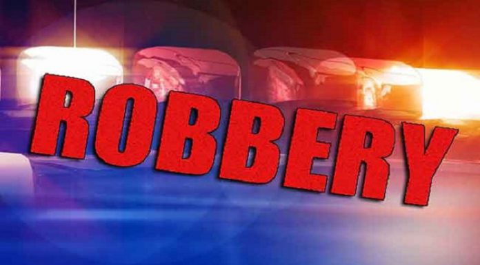 ਲੁਧਿਆਣਾ ‘ਚ ਬੈਟਰੀ ਕੰਪਨੀ ਦੇ ਕਰਮਚਾਰੀ ਦੀਆਂ ਅੱਖਾਂ ‘ਚ ਮਿਰਚਾਂ ਪਾ ਕੇ 3 ਲੱਖ ਰੁਪਏ ਦੀ ਨਕਦੀ ਲੁੱਟੀ