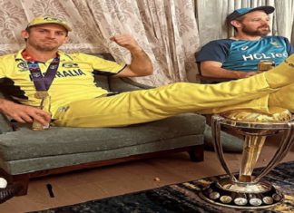 ਆਸਟ੍ਰੇਲੀਆਈ ਖਿਡਾਰੀ ਮਿਚੇਲ ਮਾਰਸ਼ ਨੇ ਵਰਲਡ ਕੱਪ ਖਿਤਾਬ ਦਾ ਉਡਾਇਆ ਮਜ਼ਾਕ, ਟ੍ਰਾਫੀ ‘ਤੇ ਪੈਰ ਰੱਖਣ ਦੀ ਤਸਵੀਰ ਵਾਇਰਲ