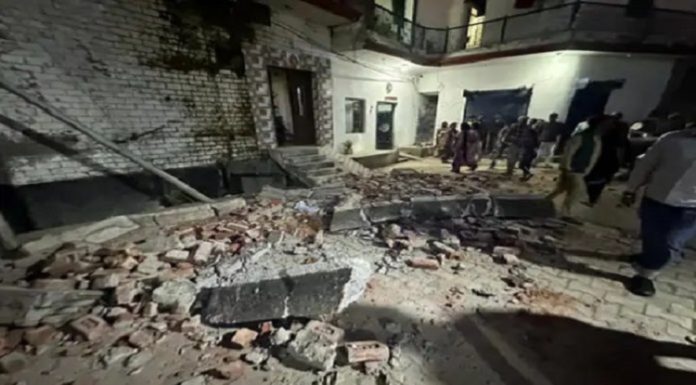 ਹੁਸ਼ਿਆਰਪੁਰ ‘ਚ 2 ਬੱਚਿਆਂ ਸਮੇਤ 4 ਜਣਿਆਂ ‘ਤੇ ਘਰ ਦੀ ਡਿੱਗੀ ਕੰਧ; ਹਾਲਤ ਨਾਜ਼ੁਕ