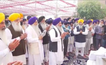 SGPC ਦੇ ਪ੍ਰਧਾਨ ਧਾਮੀ ਵਫਦ ਸਮੇਤ ਗਵਰਨਰ ਪੰਜਾਬ ਨੂੰ ਬੰਦੀ ਸਿੰਘਾਂ ਦੀ ਰਿਹਾਈ ਲਈ 26 ਲੱਖ ਫਾਰਮ ਦੇਣ ਲਈ ਰਵਾਨਾ