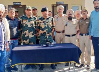 ਅਟਾਰੀ ਸਰਹੱਦ ਤੋਂ ਪਾਕਿਸਤਾਨੀ ਡਰੋਨ ਬਰਾਮਦ : ਗੁਪਤ ਸੂਚਨਾ ਦੇ ਆਧਾਰ ‘ਤੇ BSF ਤੇ ਪੰਜਾਬ ਪੁਲਿਸ ਨੇ ਕੀਤੀ ਕਾਰਵਾਈ