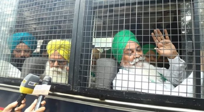 ਪੰਜਾਬ ਤੇ ਹਰਿਆਣਾ ਦੇ ਕਿਸਾਨਾਂ ਨੇ ਧਰਨਾ ਕੀਤਾ ਖ਼ਤਮ, ਗਵਰਨਰ ਨਾਲ ਮੀਟਿੰਗ ਮਗਰੋਂ ਕੀਤਾ ਐਲਾਨ